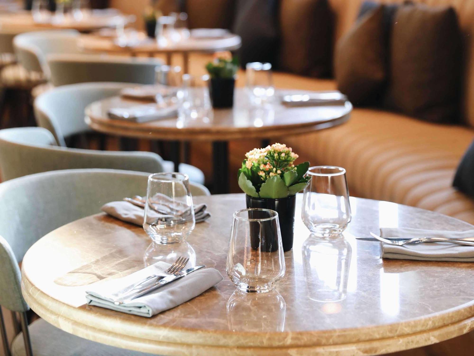 Sofitel Istanbul Taksim Hotel Luaran gambar Restaurant interior